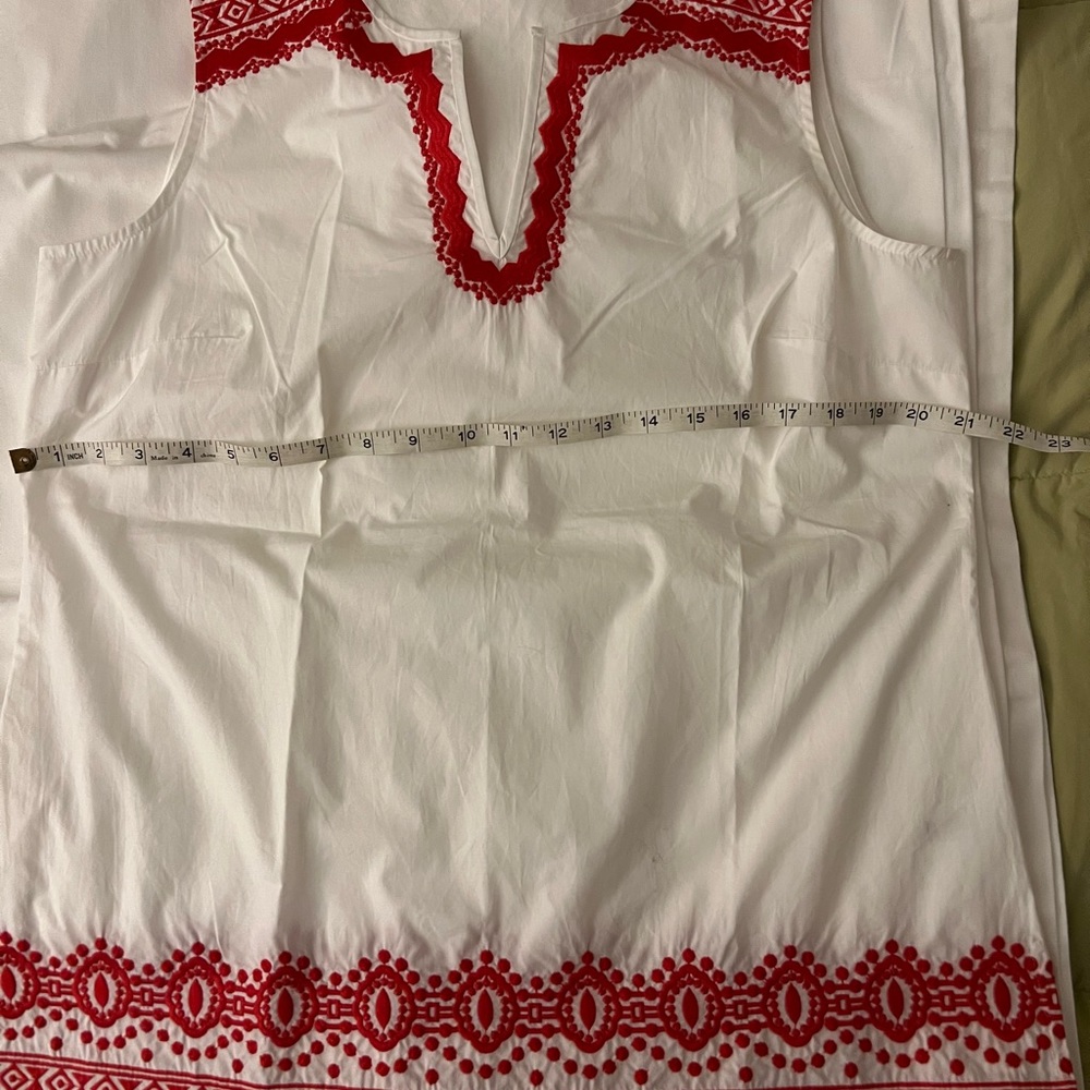 Talbots women’s blouse with embroidery. - Picture 4 of 8